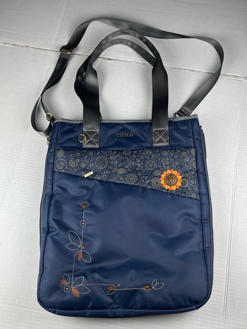 CHALA Sunflower CV Venture Zip Around Tote Bag Large Multiple Pocket Travel Book